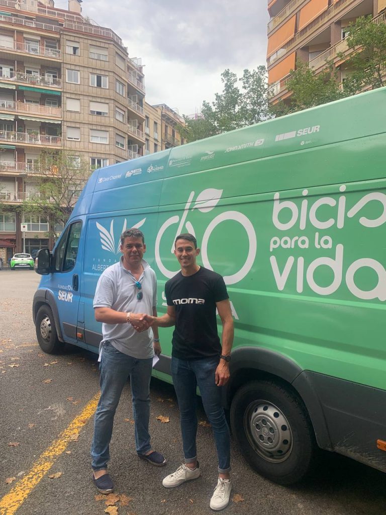 Moma Bikes donates 86 bicycles to Bicis para la Vida by ŠKODA - Fundacion  Alberto Contador